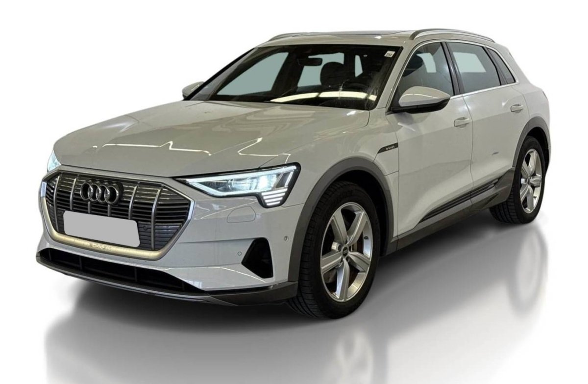 Audi e-tron 2023