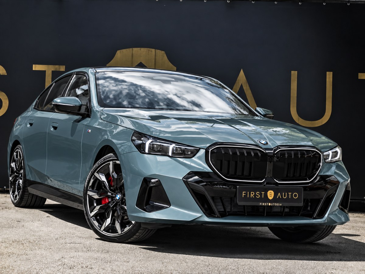 BMW 550 2024