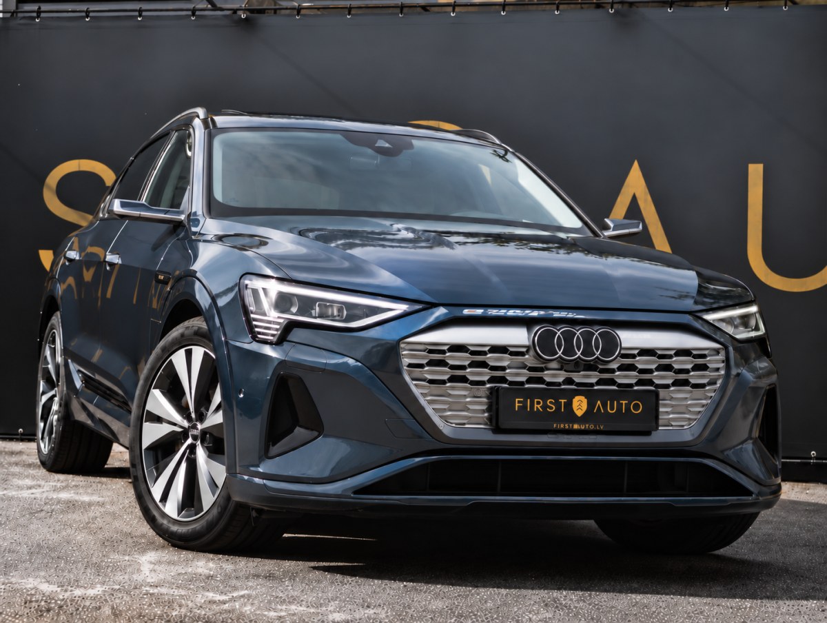Audi e-tron 2023